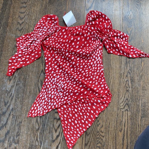Woman’s Polka Dot Top - Picture 2 of 5